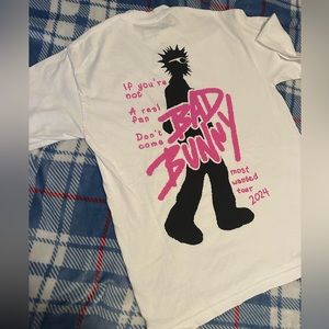 NEW ORIGINAL
BAD BUNNY MOST
WANTED TOUR
2024 T-SHIRT SZ M